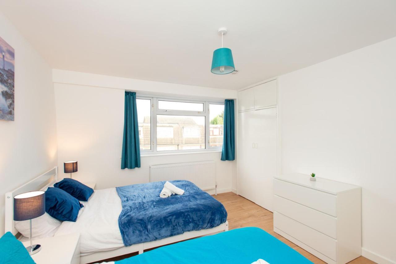 Stunning Four Bedroom House Close To Excel, O2 & Central London With Free Parking Exteriör bild