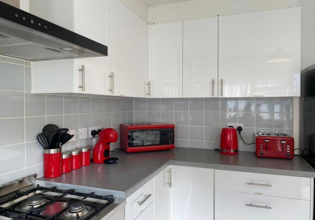 Stunning Four Bedroom House Close To Excel, O2 & Central London With Free Parking Exteriör bild