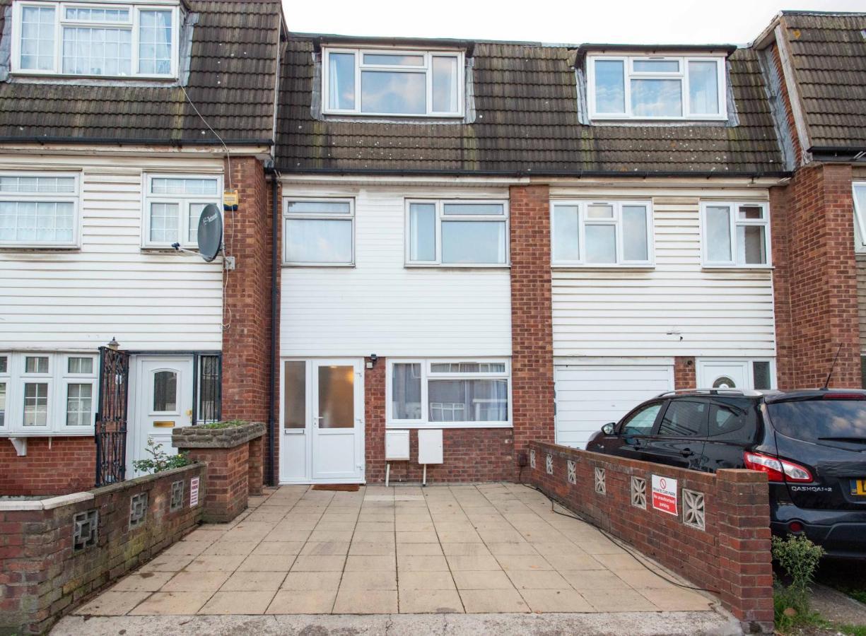 Stunning Four Bedroom House Close To Excel, O2 & Central London With Free Parking Exteriör bild
