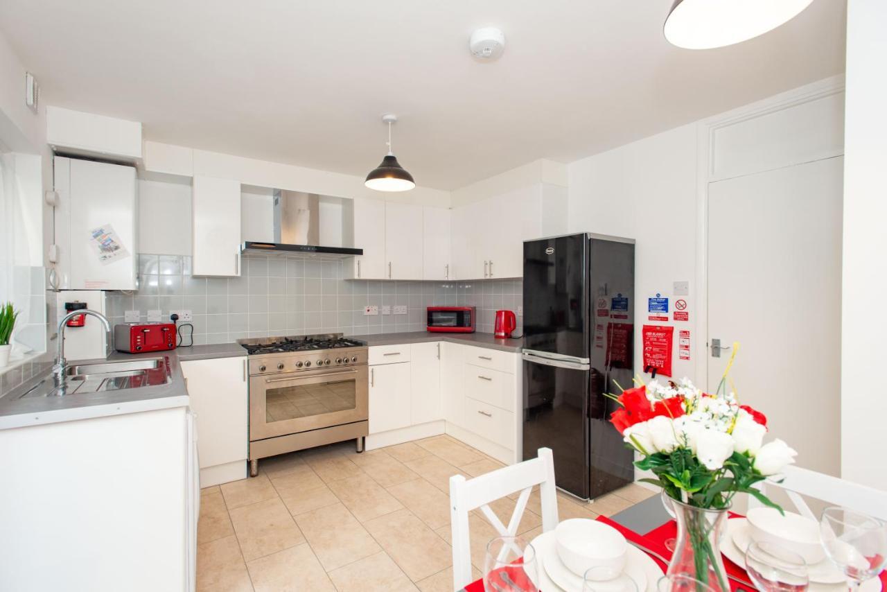 Stunning Four Bedroom House Close To Excel, O2 & Central London With Free Parking Exteriör bild